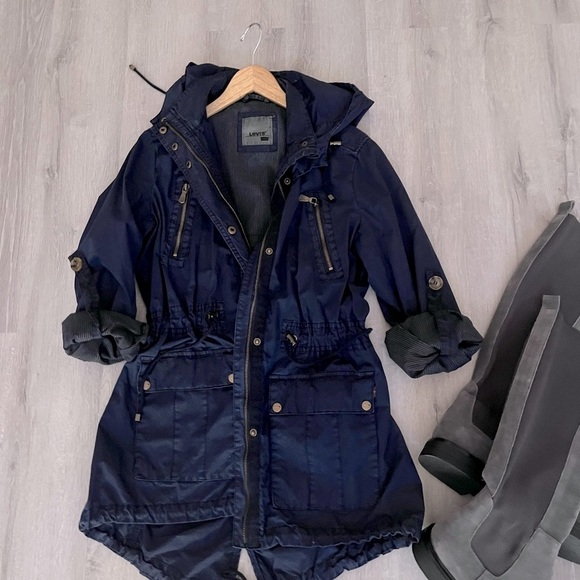 Levi’s  denim jacket - Picture 3 of 11